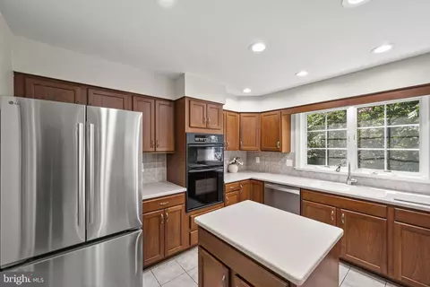 Kitchen - 9127 Scott St, Springfield, VA 22153 photo 7 of 15