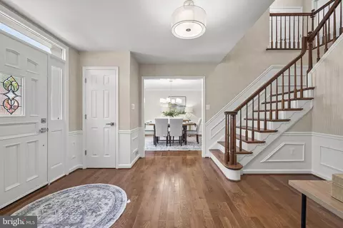 Entry Way - 9127 Scott St, Springfield, VA 22153 photo 3 of 11