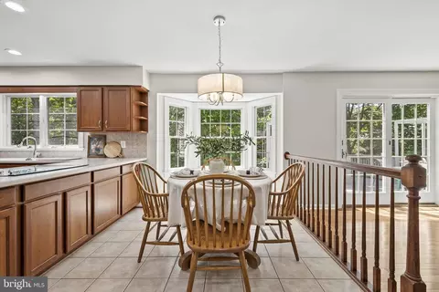 Dining - 9127 Scott St, Springfield, VA 22153 photo 8 of 9