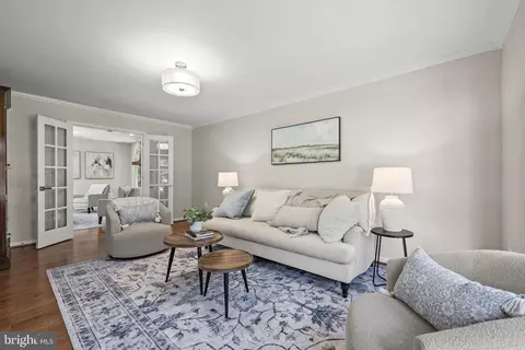 Living - 9127 Scott St, Springfield, VA 22153 photo 1 of 8