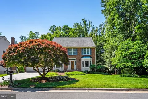 Exterior - 9127 Scott St, Springfield, VA 22153 photo 2 of 16