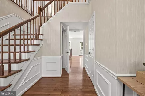 Entry Way - 9127 Scott St, Springfield, VA 22153 photo 6 of 11