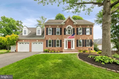 14444 N Slope St, Centreville, VA 20120