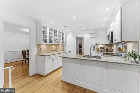 Kitchen - 6659 Madison Mclean Dr, Mclean, VA 22101 photo 3 of 5