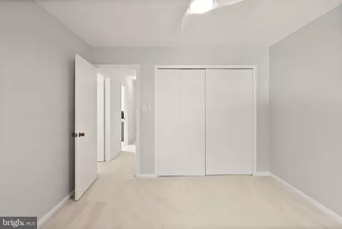 Bedroom - 8906 Tailcoat Ct, Springfield, VA 22153 photo 6 of 11