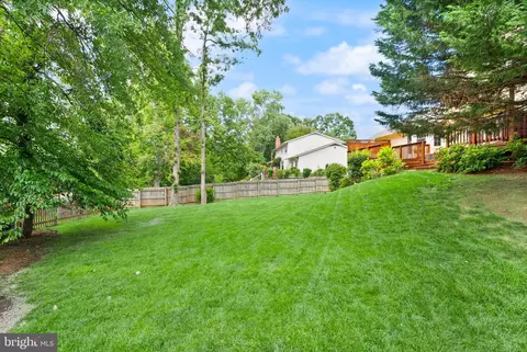 Exterior - 8906 Tailcoat Ct, Springfield, VA 22153 photo 12 of 13