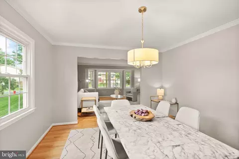 Dining - 8906 Tailcoat Ct, Springfield, VA 22153 photo 4 of 4