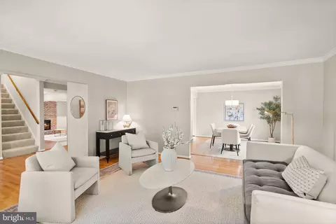 Living - 8906 Tailcoat Ct, Springfield, VA 22153 photo 1 of 13