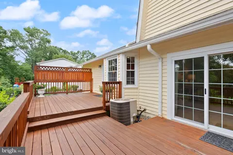 Exterior - 8906 Tailcoat Ct, Springfield, VA 22153 photo 10 of 13