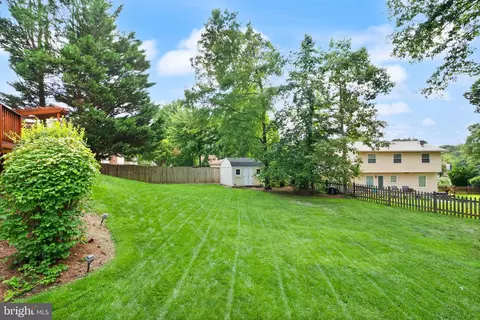 Exterior - 8906 Tailcoat Ct, Springfield, VA 22153 photo 2 of 13