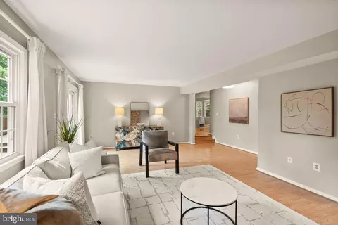 Living - 8906 Tailcoat Ct, Springfield, VA 22153 photo 13 of 13
