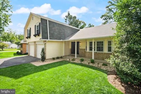 Exterior - 8906 Tailcoat Ct, Springfield, VA 22153 photo 4 of 13