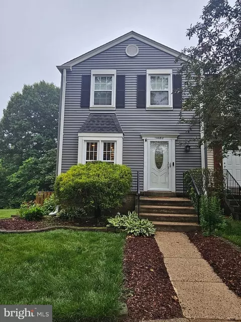 14480 Black Horse Ct, Centreville, VA 20120