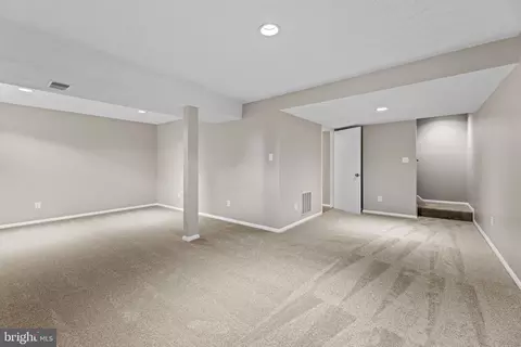 7613 Springfield Hills Dr, Springfield, VA 22153 photo 24