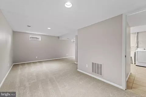 7613 Springfield Hills Dr, Springfield, VA 22153 photo 23