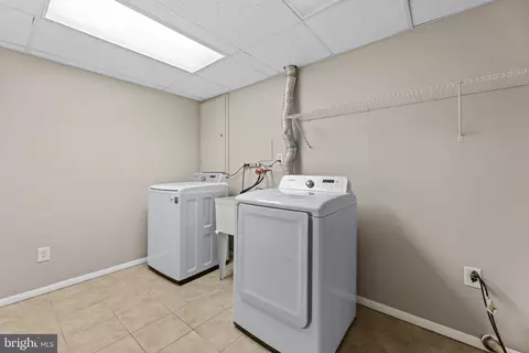 7613 Springfield Hills Dr, Springfield, VA 22153 photo 27