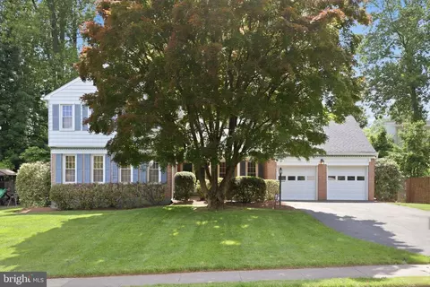 219 Apple Blossom Ct, Vienna, VA 22181