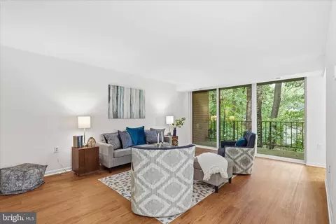 1540 Northgate Sq #21B, Reston, VA 20190