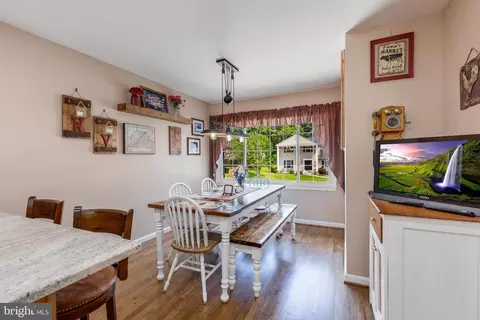 Dining - 6006 Merryvale Ct, Springfield, VA 22152 photo 1 of 1