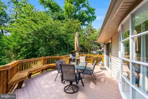 Exterior - 6006 Merryvale Ct, Springfield, VA 22152 photo 2 of 7