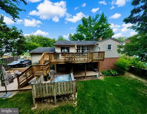 Exterior - 6006 Merryvale Ct, Springfield, VA 22152 photo 6 of 7