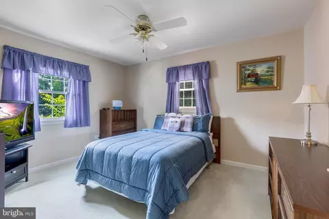 Bedroom - 6006 Merryvale Ct, Springfield, VA 22152 photo 3 of 5