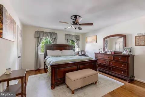 Bedroom - 6006 Merryvale Ct, Springfield, VA 22152 photo 1 of 5