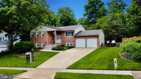 6006 Merryvale Ct, Springfield, VA 22152