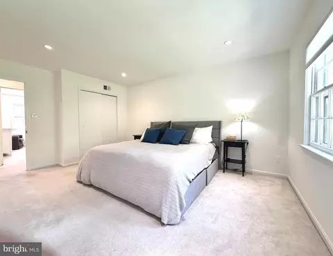 Bedroom - 7024 Alicent Pl, Mclean, VA 22101 photo 1 of 11