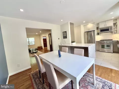 Dining - 7024 Alicent Pl, Mclean, VA 22101 photo 3 of 3