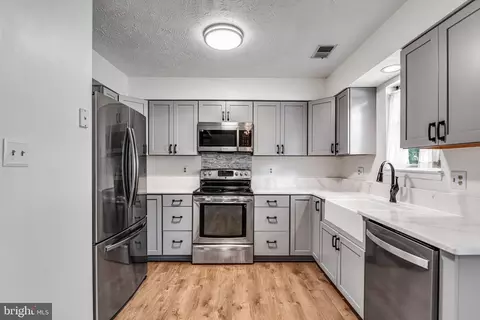 7612 Whitly Way, Lorton, VA 22079