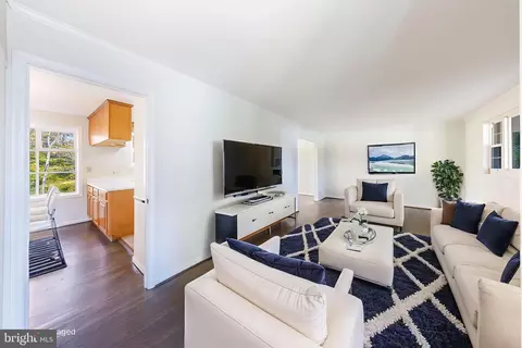 Living - 6800 Quebec Ct, Springfield, VA 22152 photo 2 of 8