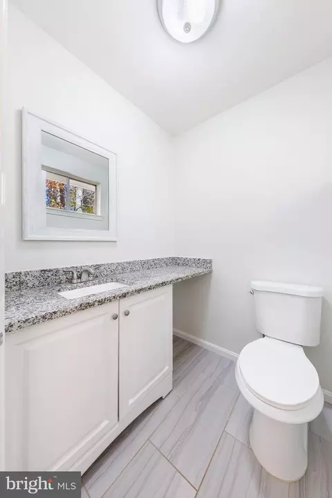 Bath - 6800 Quebec Ct, Springfield, VA 22152 photo 1 of 3
