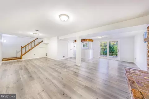 Living - 6800 Quebec Ct, Springfield, VA 22152 photo 4 of 8