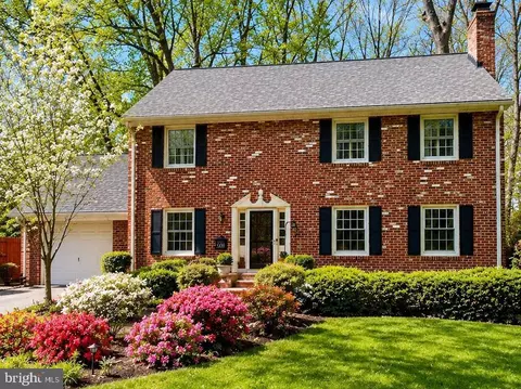 5008 Kingston Dr, Annandale, VA 22003