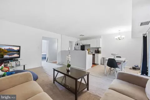2231 Castle Rock Sq #22C, Reston, VA 20191
