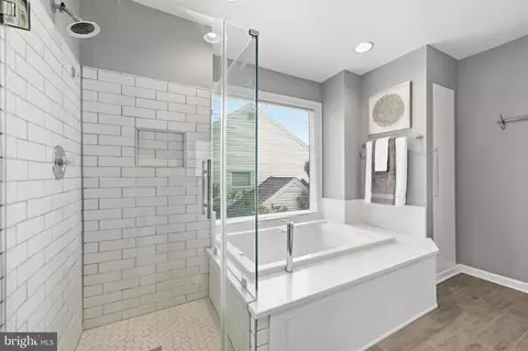 Bath - 7506 Irene Ct, Springfield, VA 22153 photo 1 of 6