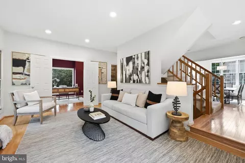 Living - 7506 Irene Ct, Springfield, VA 22153 photo 3 of 6