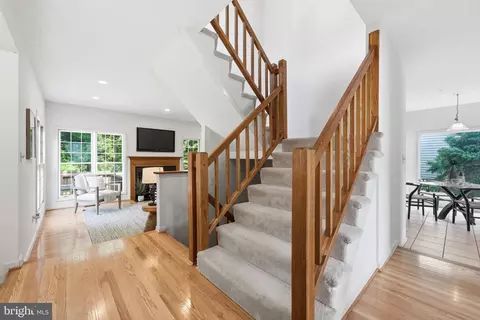 Entry Way - 7506 Irene Ct, Springfield, VA 22153 photo 6 of 8