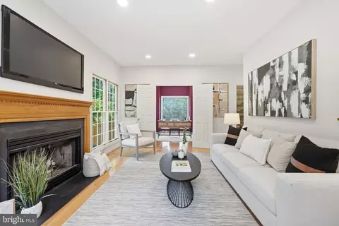 Living - 7506 Irene Ct, Springfield, VA 22153 photo 6 of 6