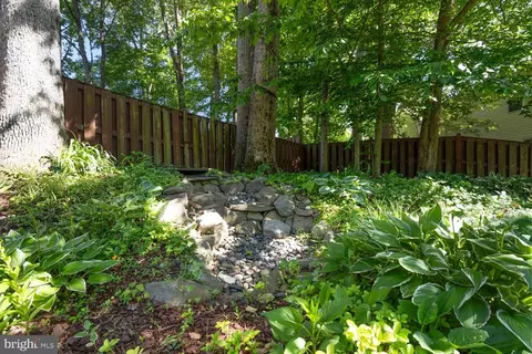 Exterior - 9501 Wallingford Dr, Burke, VA 22015 photo 7 of 12