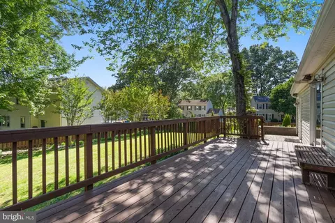 Exterior - 9501 Wallingford Dr, Burke, VA 22015 photo 4 of 12