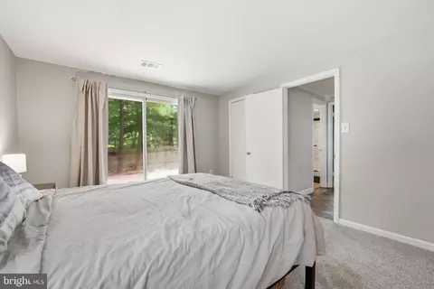 Bedroom - 7601 Cervantes Ct, Springfield, VA 22153 photo 7 of 7