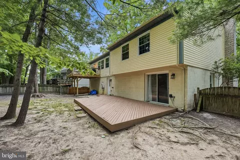 Exterior - 7601 Cervantes Ct, Springfield, VA 22153 photo 5 of 7