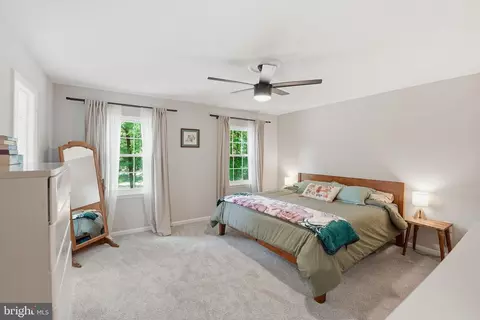 Bedroom - 7601 Cervantes Ct, Springfield, VA 22153 photo 3 of 7