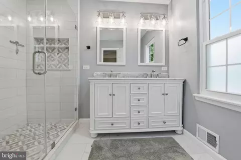 Bath - 7601 Cervantes Ct, Springfield, VA 22153 photo 2 of 5