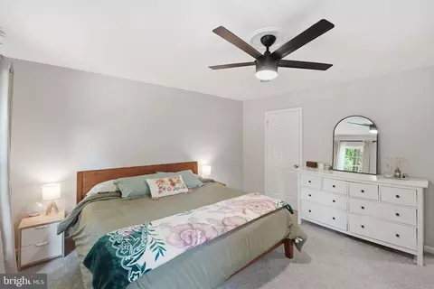 Bedroom - 7601 Cervantes Ct, Springfield, VA 22153 photo 5 of 7