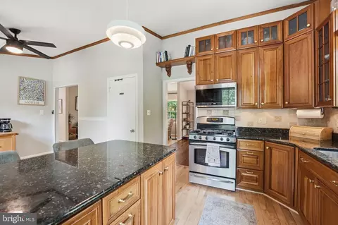 Kitchen - 7601 Cervantes Ct, Springfield, VA 22153 photo 4 of 6