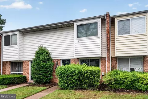 13256 Poener Pl, Herndon, VA 20170