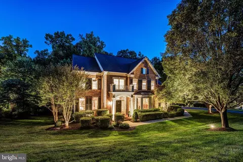 11885 Shaker Meadows Ct, Herndon, VA 20170